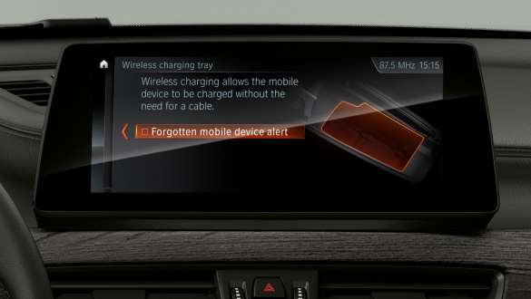 BMW X5 G05 2018 interior driver using Connected Navigation